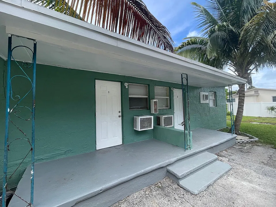 22 NW 8th Ave #1