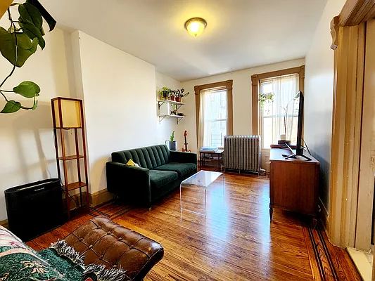 Rented by Brooklyn Property Group LLC | media 50