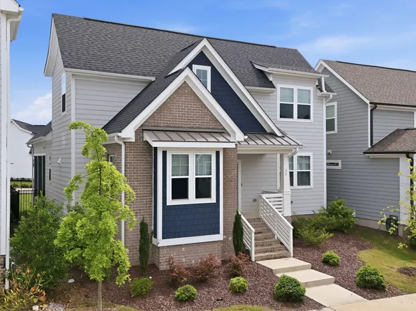 37 Millennium Dr, Pittsboro, NC 27312