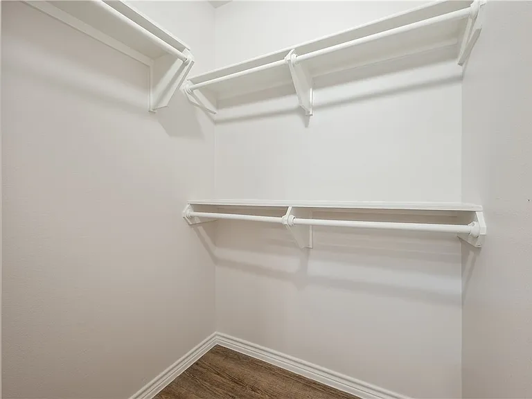 15102 Faircrest Dr — Photo 14