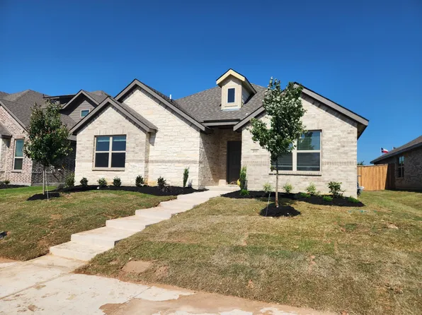 355 Freestall Dr, Midlothian, TX 76065
