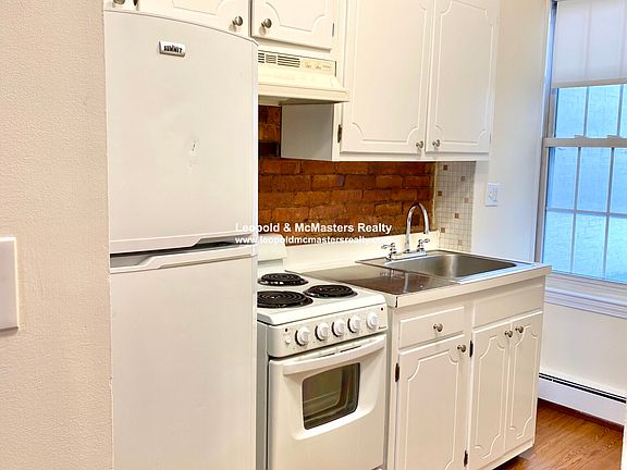 5th image of 46 S Huntington Ave APT 10