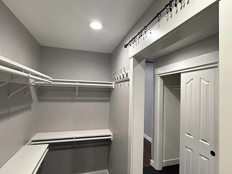 1670 Westwind Cir — Photo 41