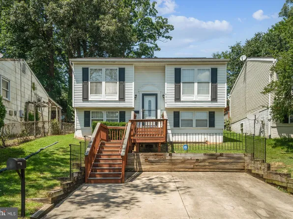 6010 Sheridan St, Riverdale, MD 20737