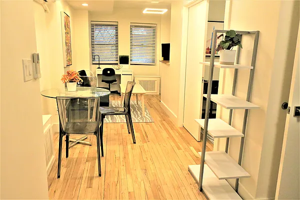 Rented by Sterling Holdings | media 10