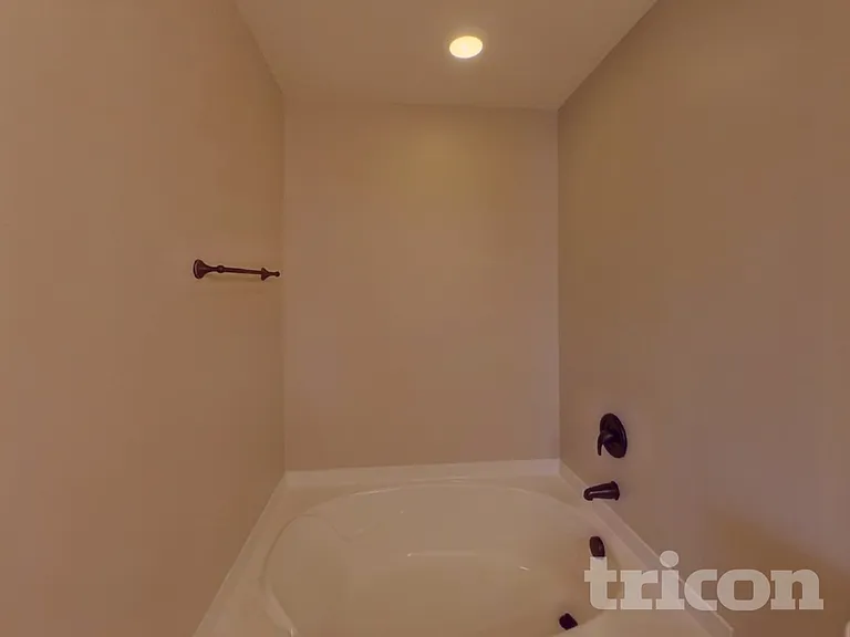 1522 Ladora Dr — Photo 13