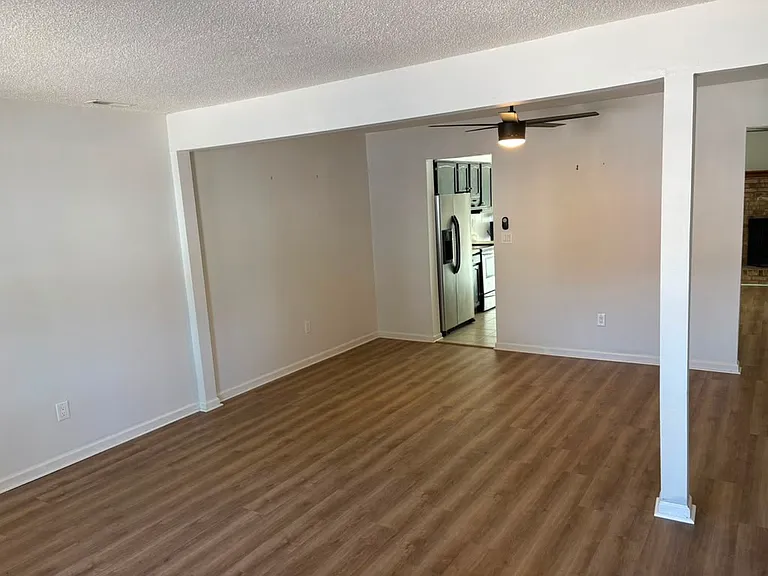 635 Biltmore Dr — Photo 3