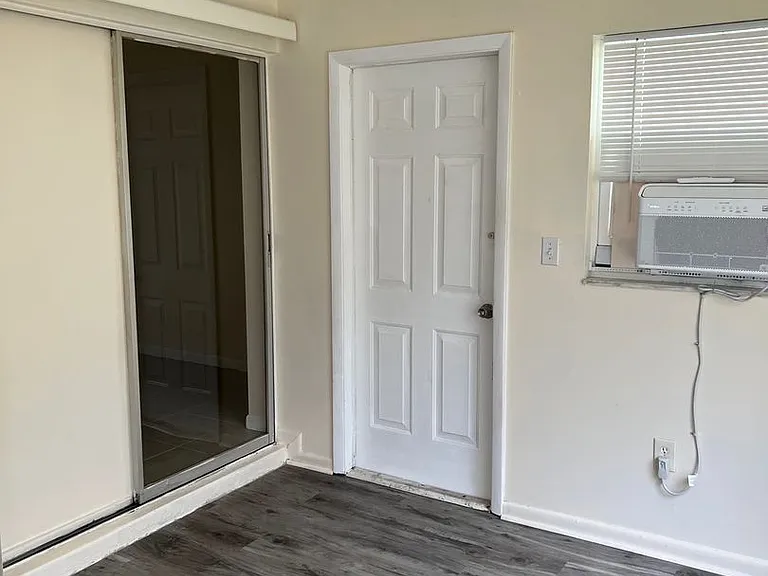 21310 Stillwater Ave — Photo 10