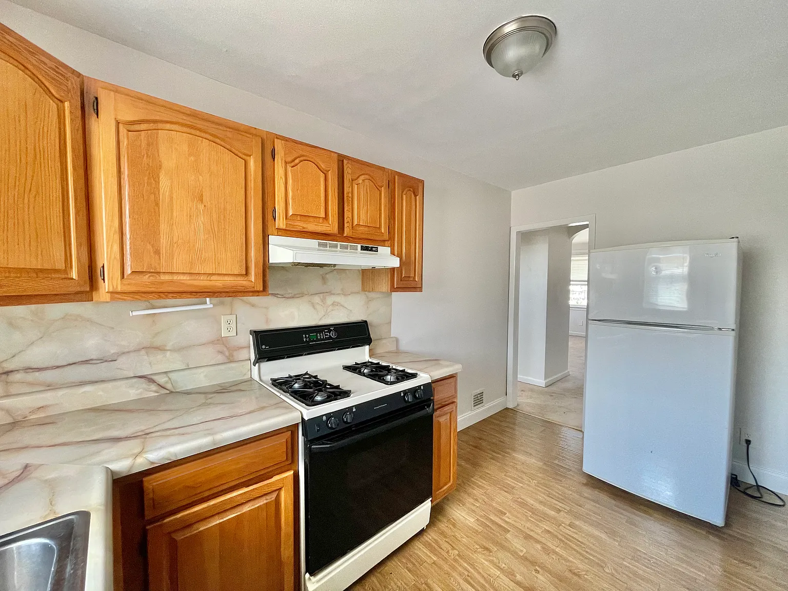 1 bed, 1342 sqft, $1,250 — Photo 3