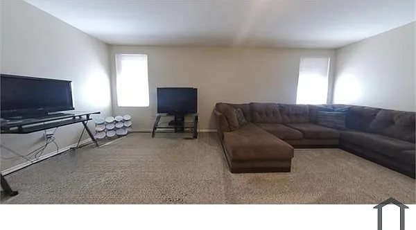3 bed, 1640 sqft, $2,500 — Photo 4