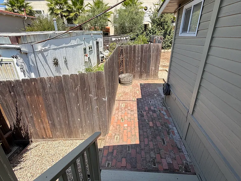 4837 Schuyler Ave — Photo 20