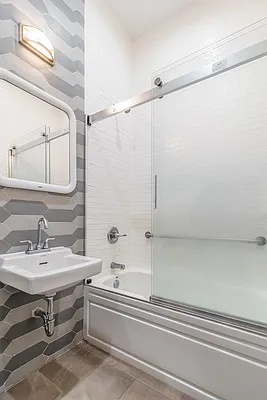 Rented by Bold New York | media 18