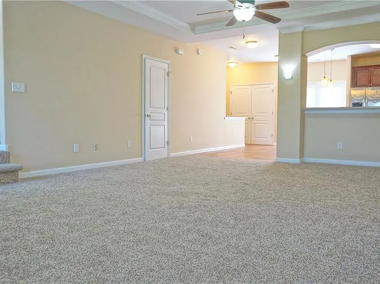 800 Skelton Way — Photo 10