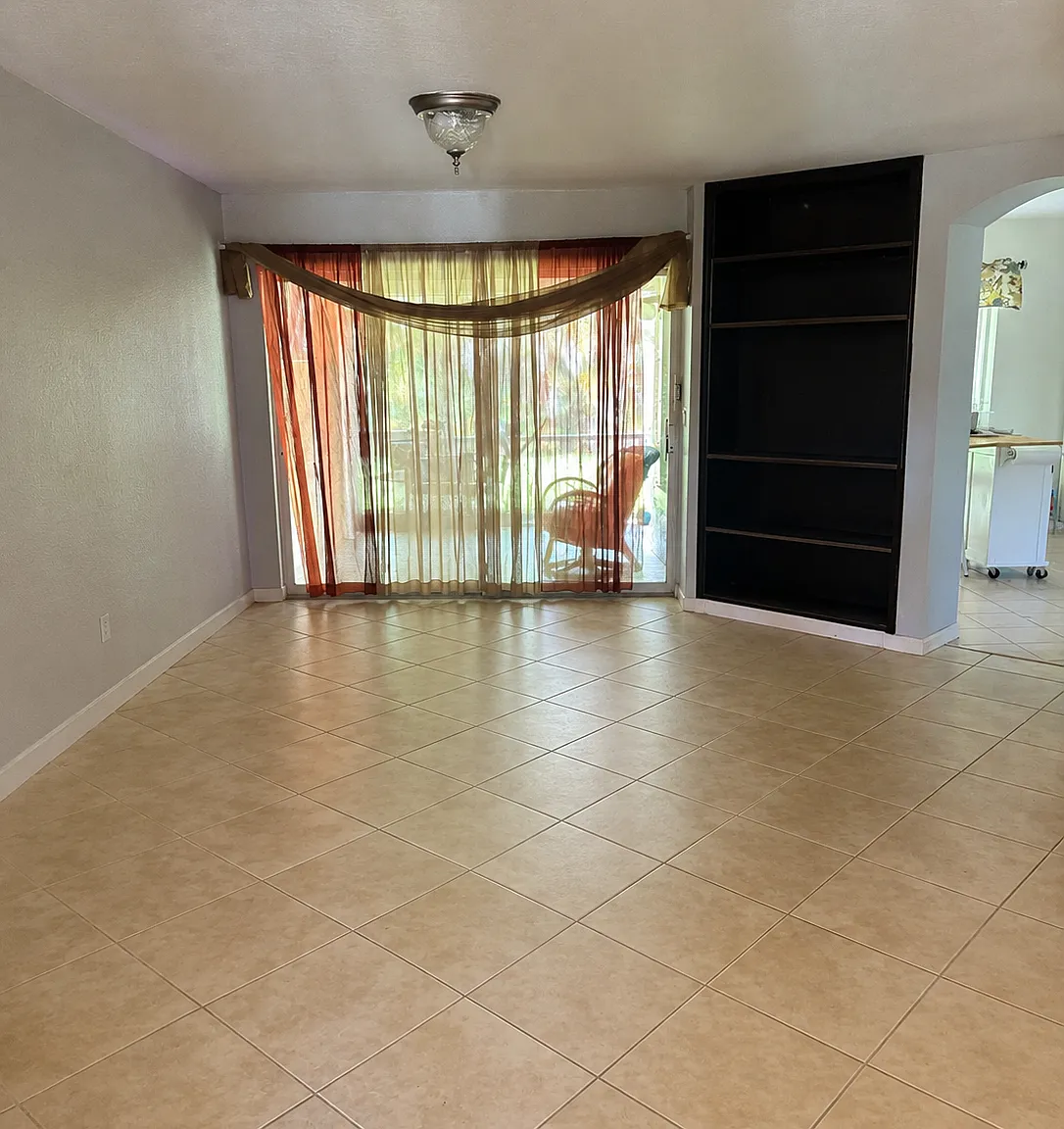 3 bed, 2.5 bath, 1688 sqft, $2,850 — Photo 3