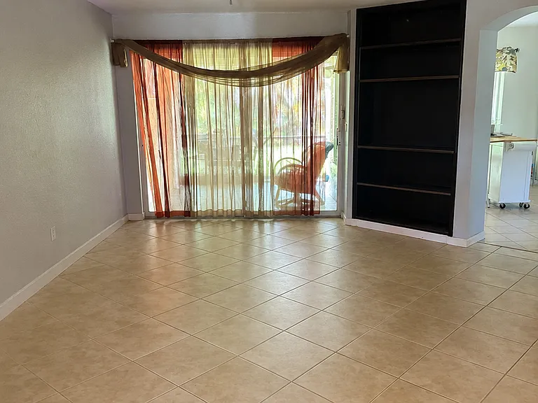6091 Sugar Loaf Ln #6091 — Photo 2