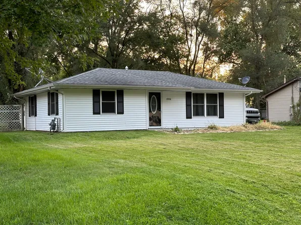1906 Roberts St, Wilmington, IL 60481