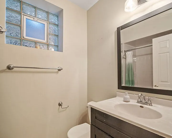1451 W Walton St #1 — Photo 18