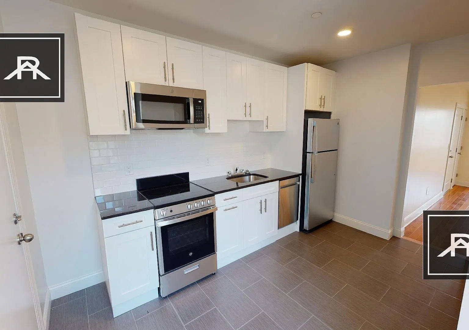 2 bed, 1.0 bath, $2,945 — Photo 2