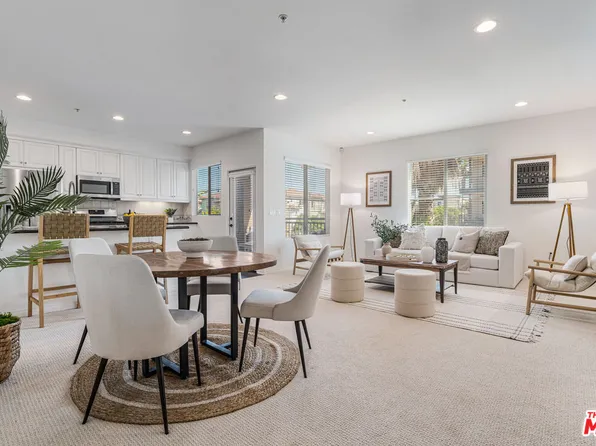 6020 Seabluff Dr Unit 219, Playa Vista, CA 90094