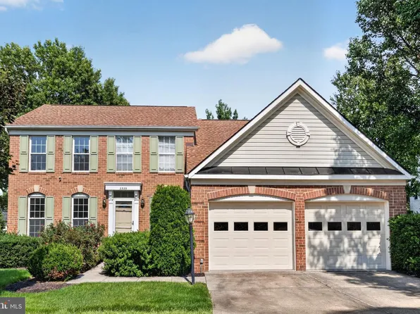 2329 Colts Brook Dr, Reston, VA 20191