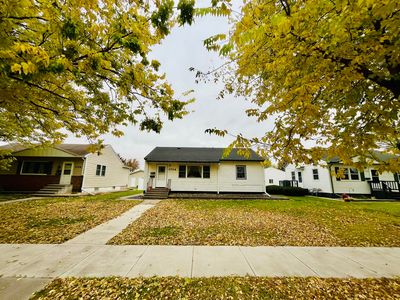 1724 S 2nd St, Aberdeen, SD, 57401