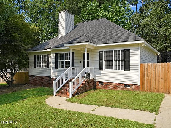 3rd image of 1656 Deerwalk Drive