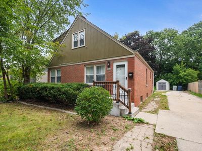 5862 North 37th STREET, Milwaukee, WI, 53209