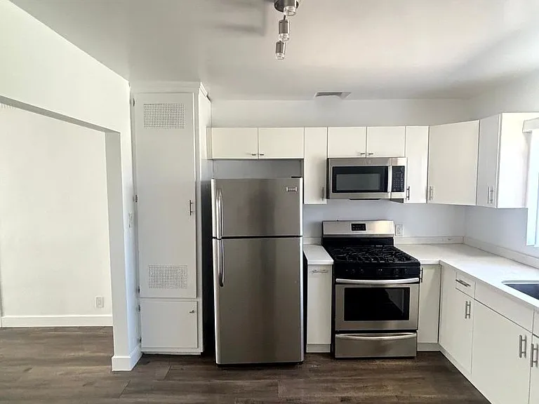 5623-5633 W Venice Blvd — Photo 41