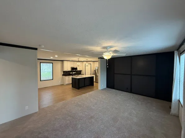 10039 County Road 4 #1, Middlebury, IN 46540