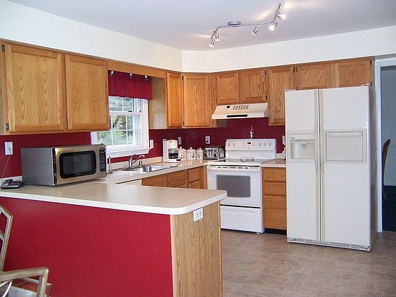 2nd image of 109 Wilkerdean Dr E
