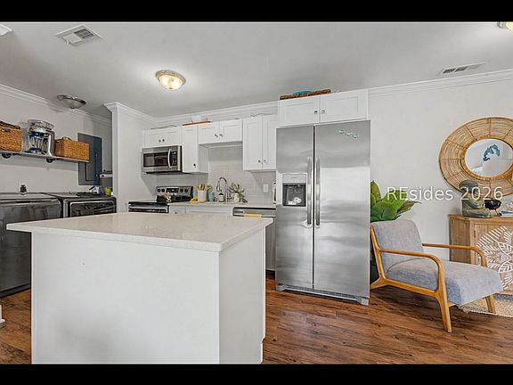 4th image of 53 Delander Ct APT 18