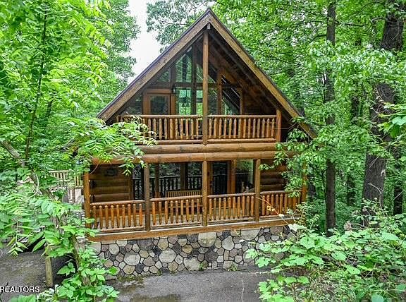 3rd image of 1428 Indian Ct
