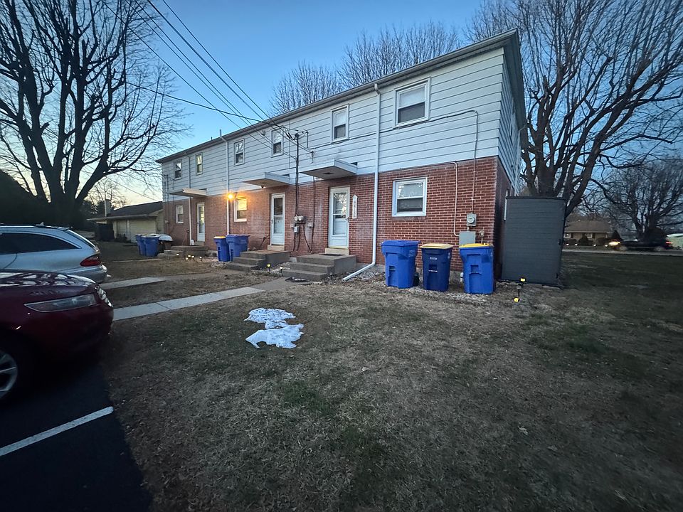Front Building with 2 parking spots plus guest parking