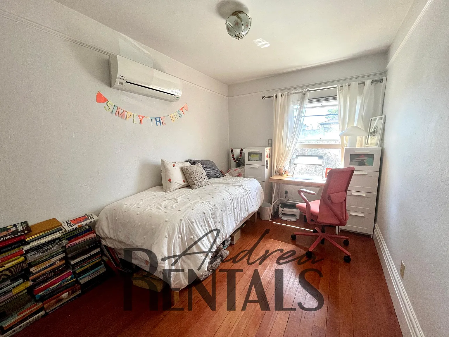 2 bed, 900 sqft, $3,595 — Photo 3