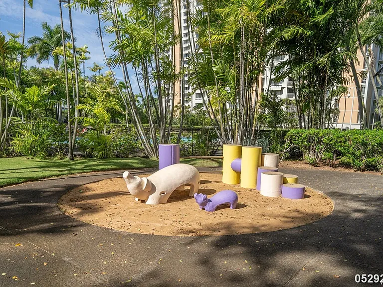 1515 Nuuanu Ave #155 — Photo 23