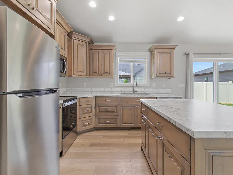 902 Monument Peak Pl — Photo 11