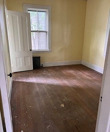 4th image of 131 Nonantum St