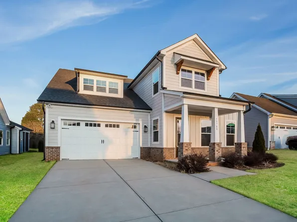 13708 Tranquil Day Dr, Matthews, NC 28105