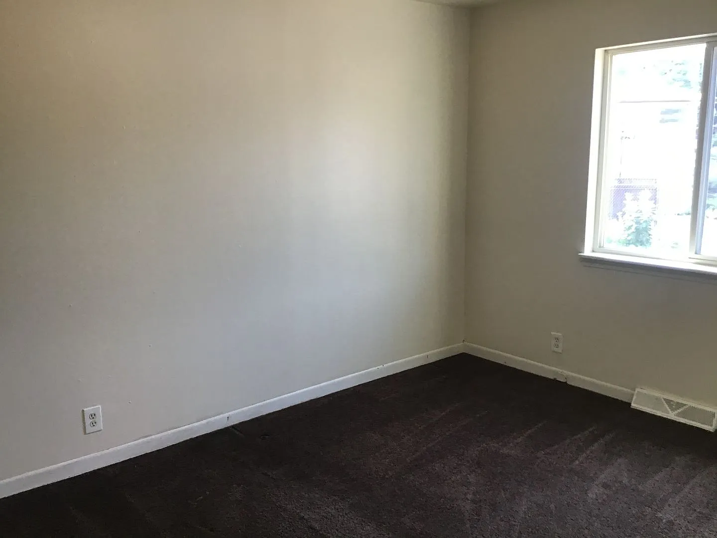 7811 W Hampton Ave — Photo 3