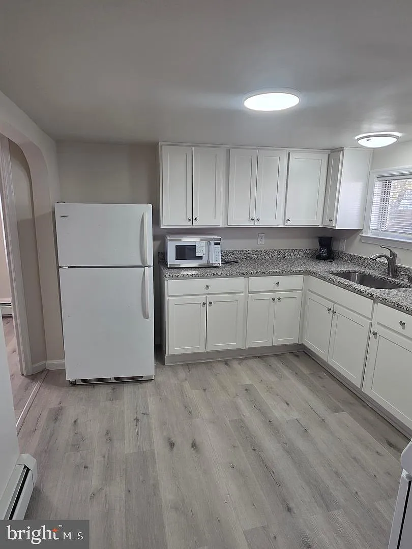 480 W South St — Photo 2