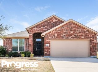 5122 Crystal Lake Ave, Krum, TX 76249