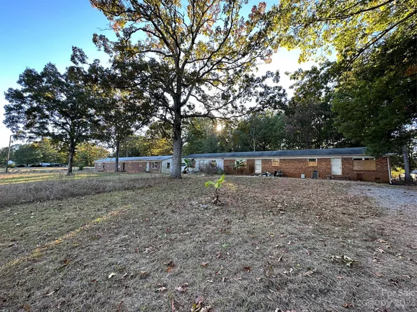 103 & 105 Maple Dr, Shelby, NC 28150