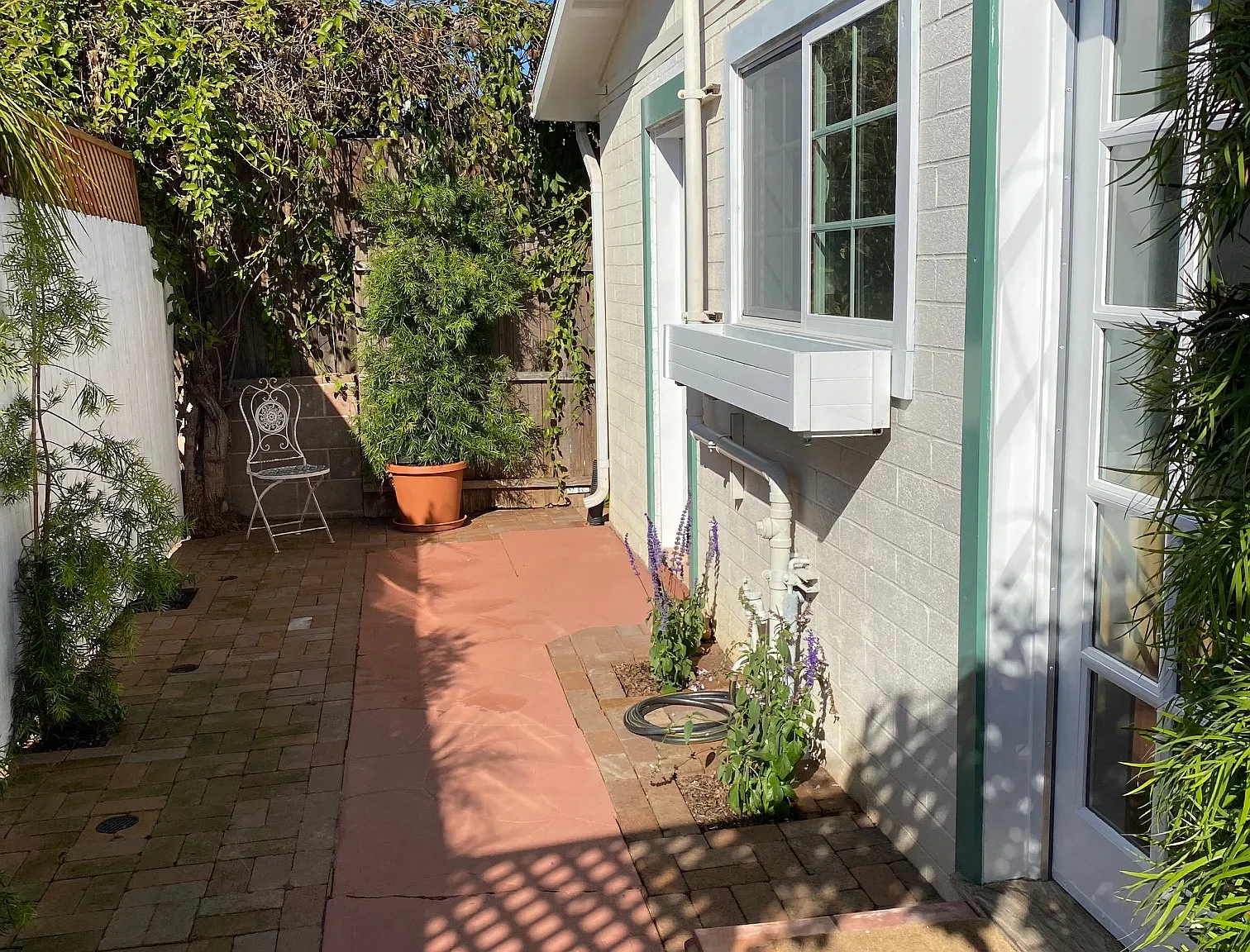 Auhay Dr, Santa Barbara — Photo 3