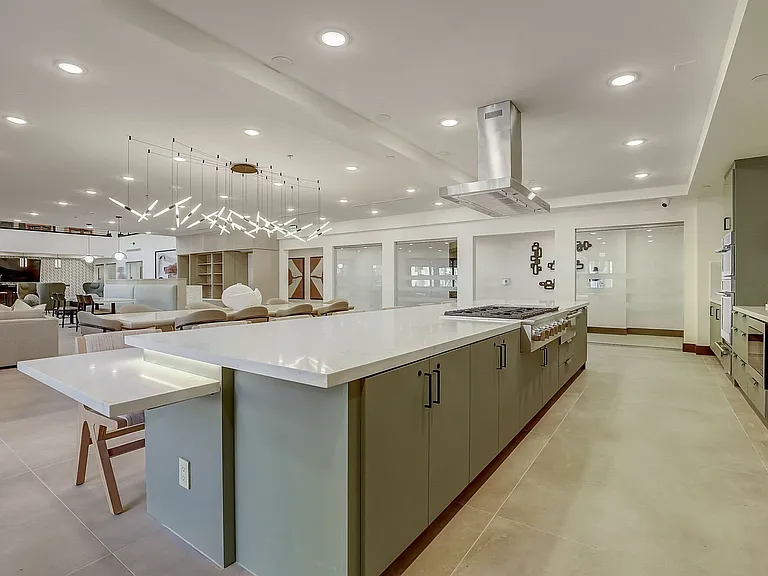 Demonstration Kitchen with Dining Areas
