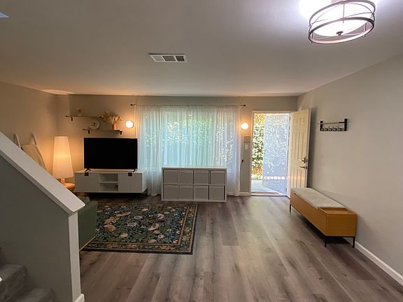 2nd image of 4486 Bancroft St Unit 4