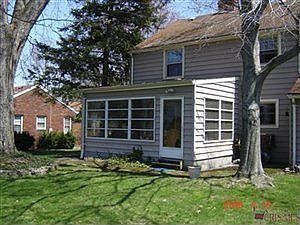 5th image of 110 Diana Dr