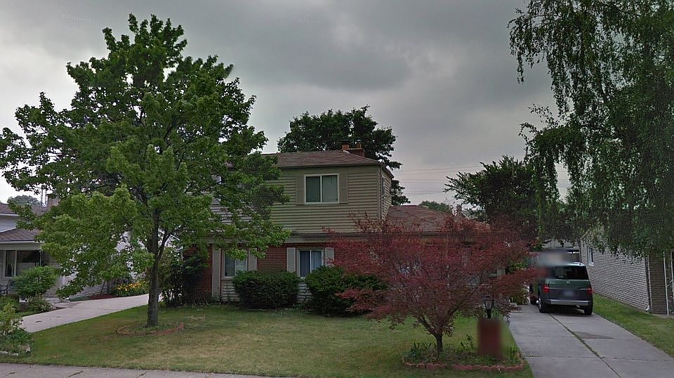 1st image of 3110 Elmhurst Ave