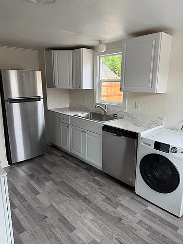 1019 Washington St #1019 Photo 1