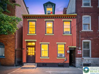 213 N 8th St, Allentown, PA, 18102
