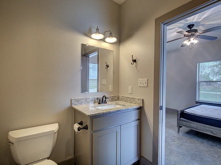 604 Maple St #2 — Photo 34